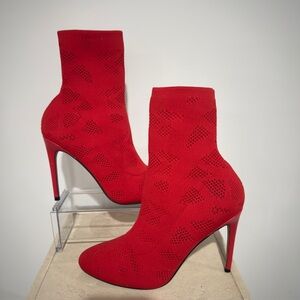 ASOS Elyssa Red Hot Knit Mid Calf Booties Stilettos Boots Round Toe Stretch Sz 7